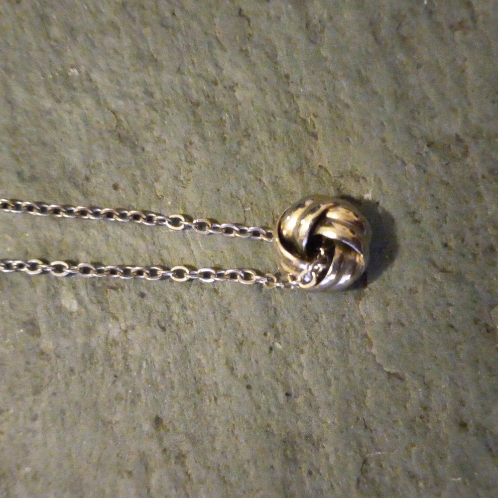 S.steel Knot Necklace